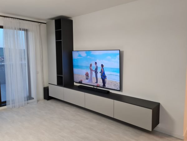 Living suspendat __ exterior MDF AGT 3023 Supramat Dolphin Grey __ usi MDF infoliat NettFront Gri Metal Ultra Mat __ tip-on Blum __ biblioteca inclusa