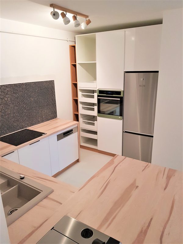 Mobilier bucatarie la comanda