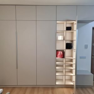 Dressing room Egger U702 Gri Casmir Usi Maner 1200mm Balamale Blum led integrat 2